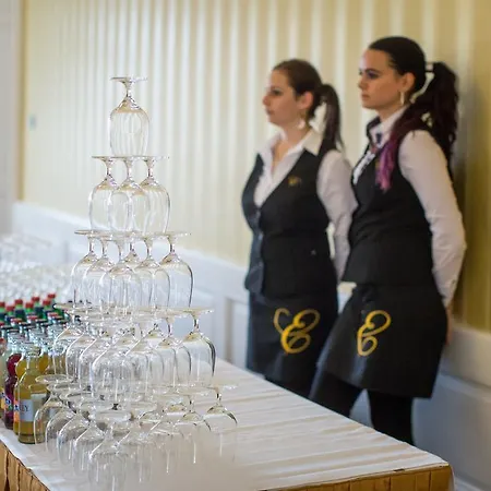 Hotel Erzsebet Nagy Szalloda Paks