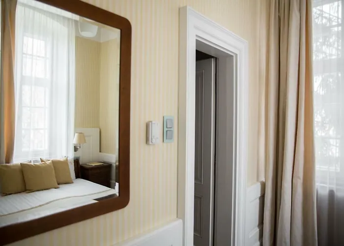 Hotel Erzsebet Nagy Szalloda Paks